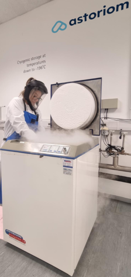 Picture of cryogenic storage at Astoriom
